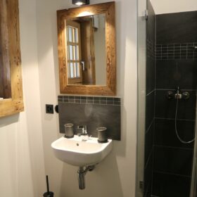 private bathroom ensuite