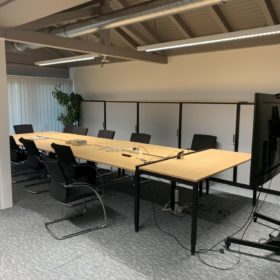 Converted surfaces: conference room (1/2)