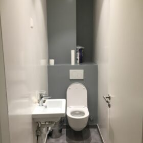 Schaffung separater Toiletten