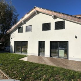 Agrandissement et rénovation d'une villa à 2 logements